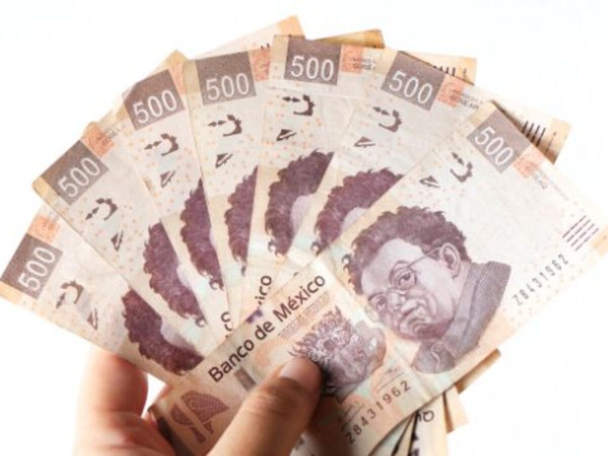 Navigating Exchange Rate Fluctuations in Mexico - Mexico Relocation Guide